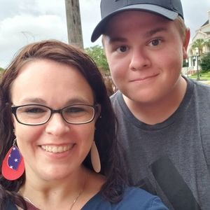 Meet your Posher, Mandy